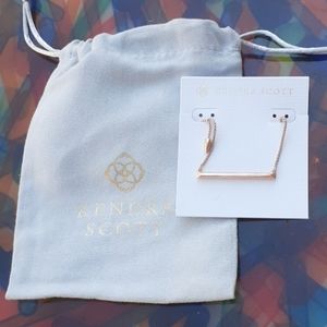 Kendra Scott never worn Rose Gold Necklace
